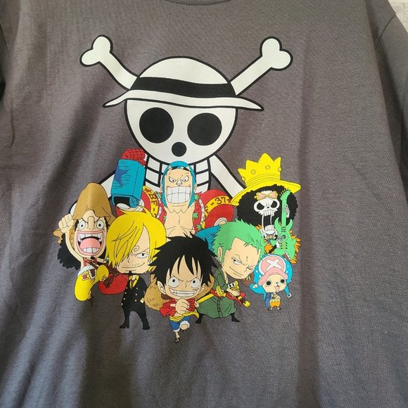 One Piece Mens T Shirt Chibi Strawhat Crew Under Skull Logo Small NWT - Picture 2 of 7